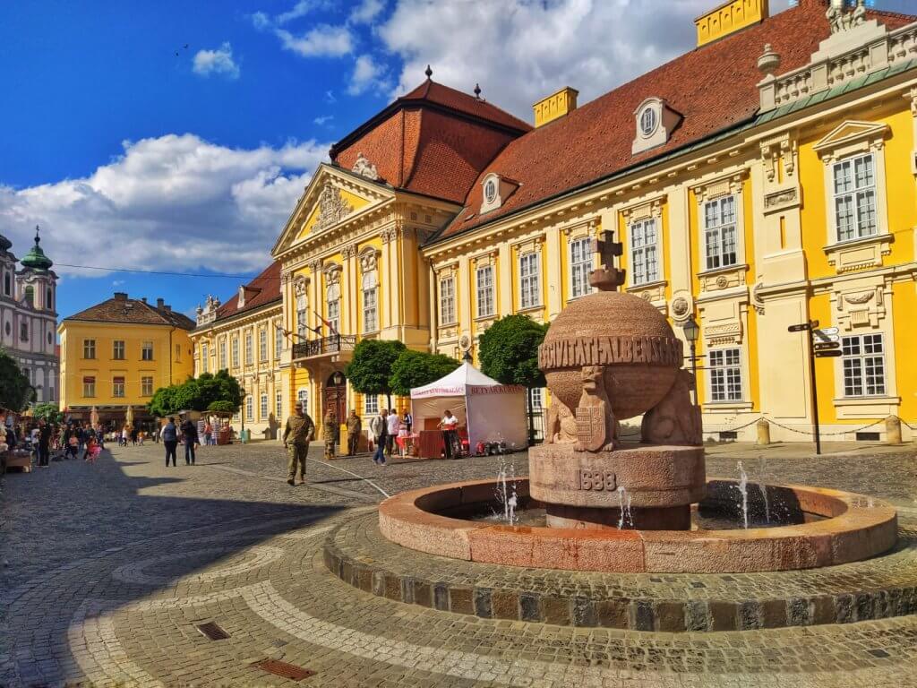 szekesfehervar randi hely